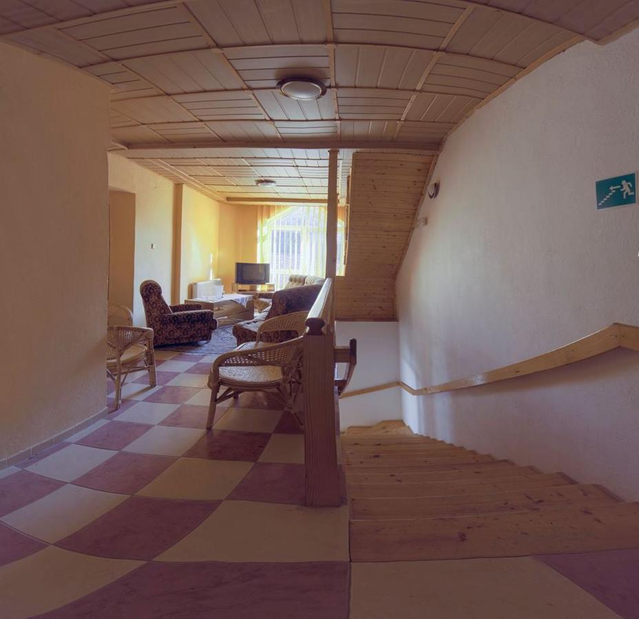 Motel Pod Stromisom Oláhpatak Kültér fotó